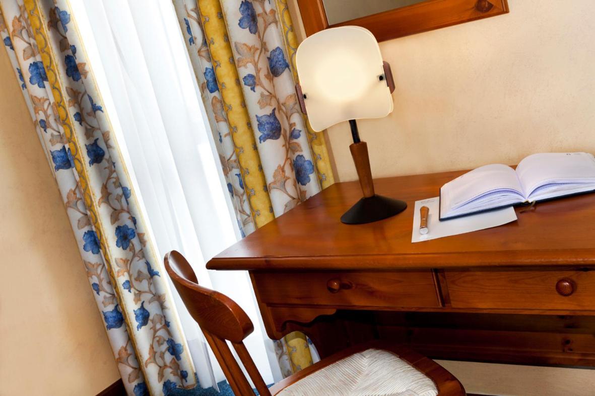 Hotel Beau Site Brusson Eksteriør bilde